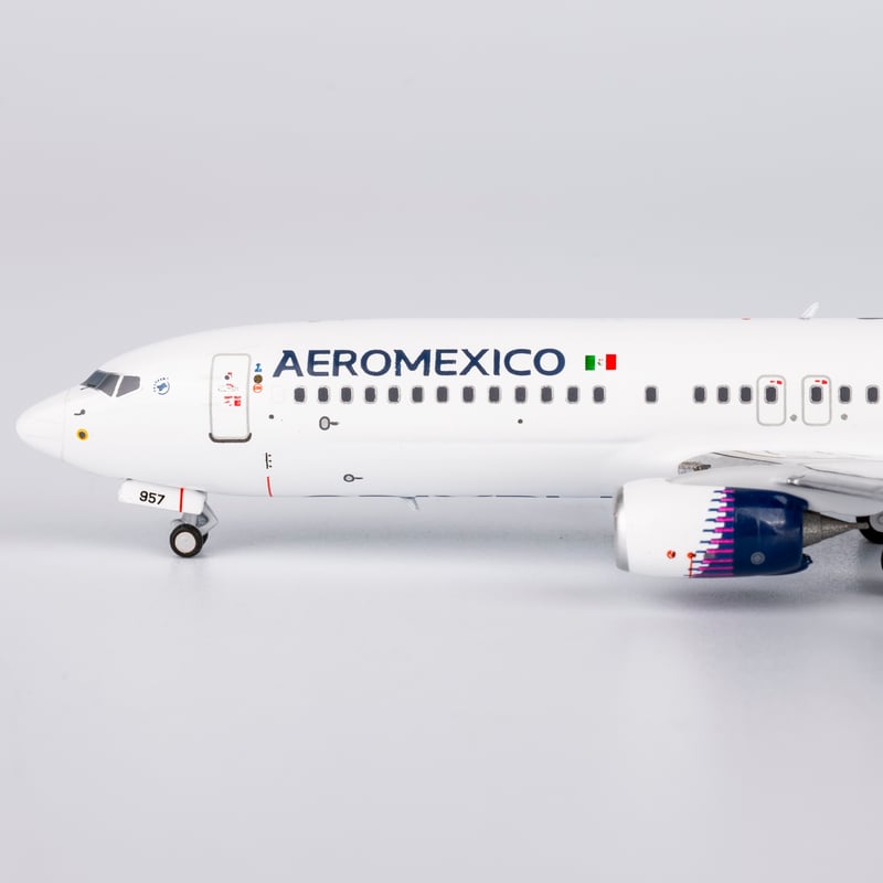 アエロメヒコ航空 737-700 N788XA 1/400 アエロメヒコ航空 737-700 N788XA 1/400 - メルカリ