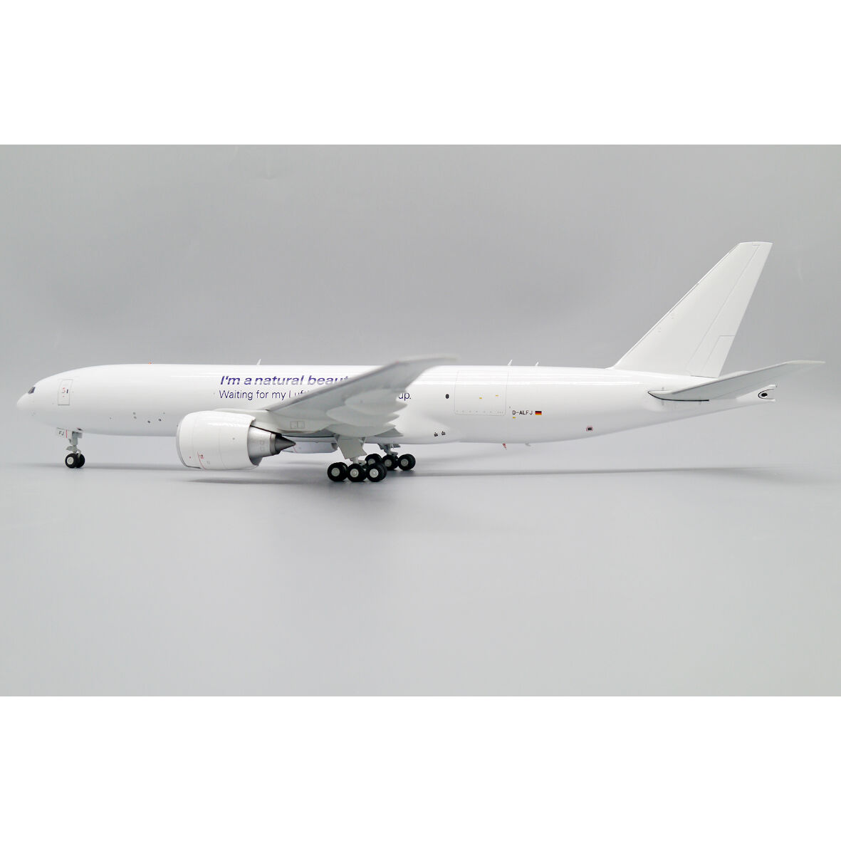 お取り寄せ商品】1/200 777-200LRF ルフトハンザ・カーゴ D