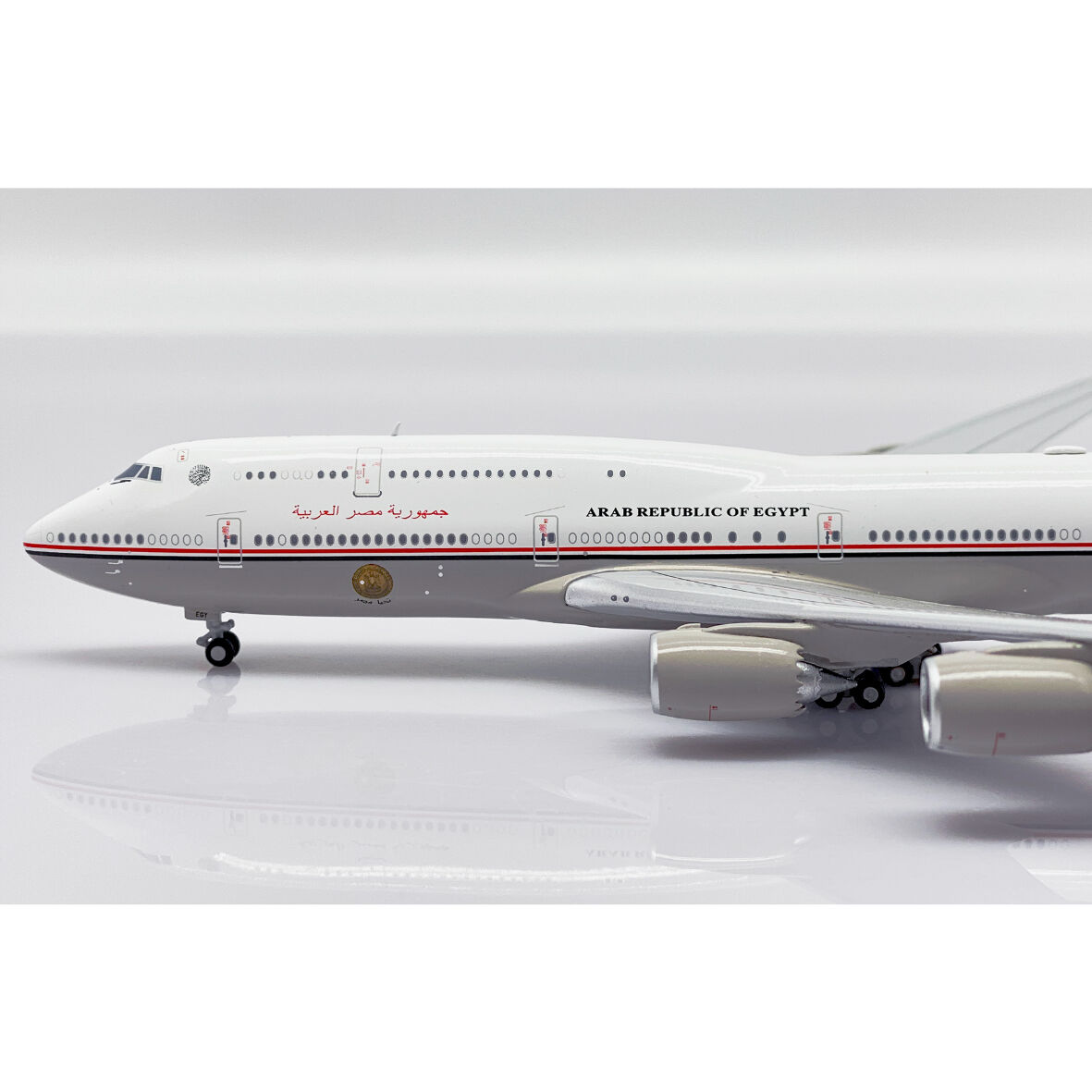 エジプト 政府専用機 1/400 1/400 747-8 エジプト政府専用機 SU-EGY | ひこーきちゃん模型専門店