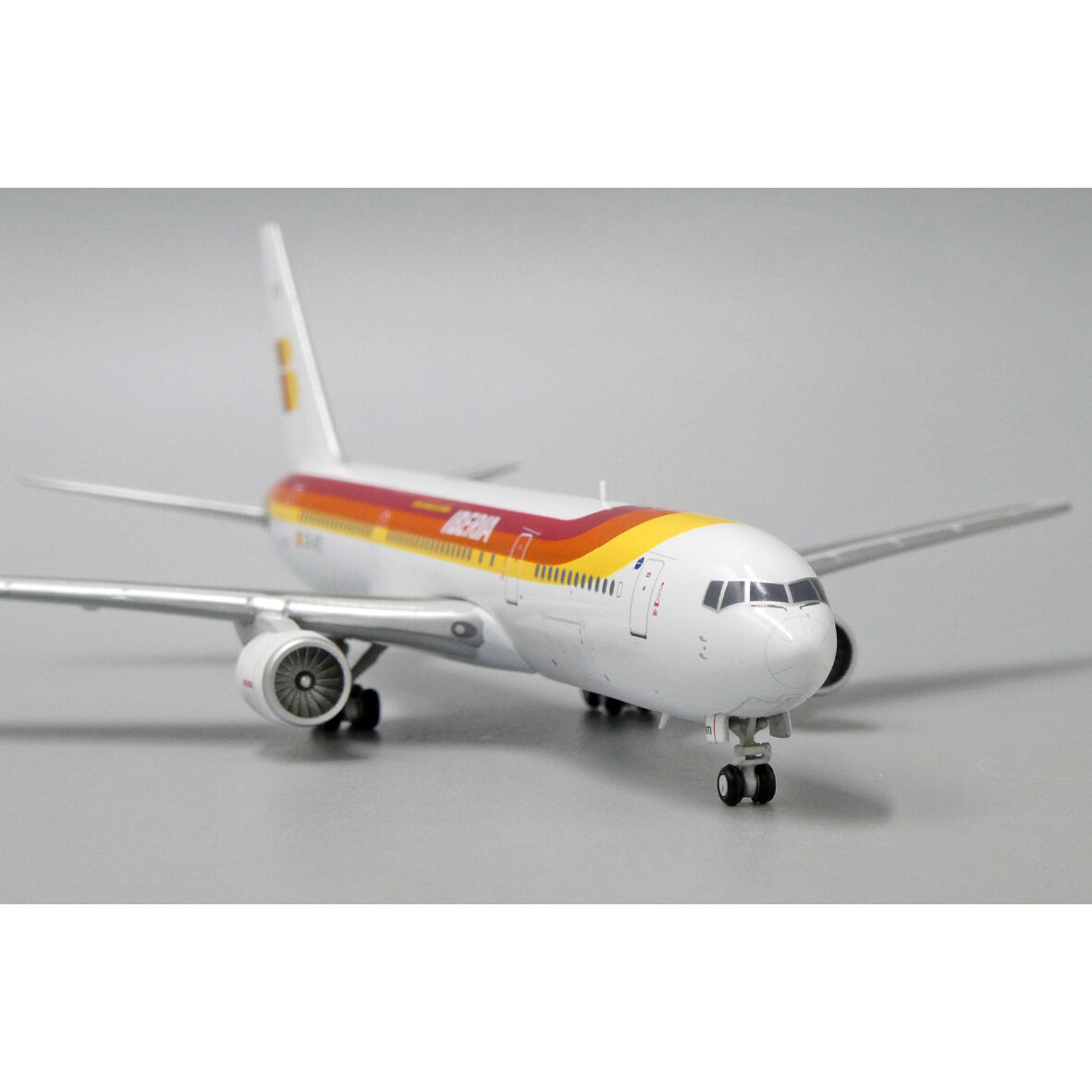 イベリア航空 767-300ER EC-GTI 1/400 fit=scale-down,w=1200