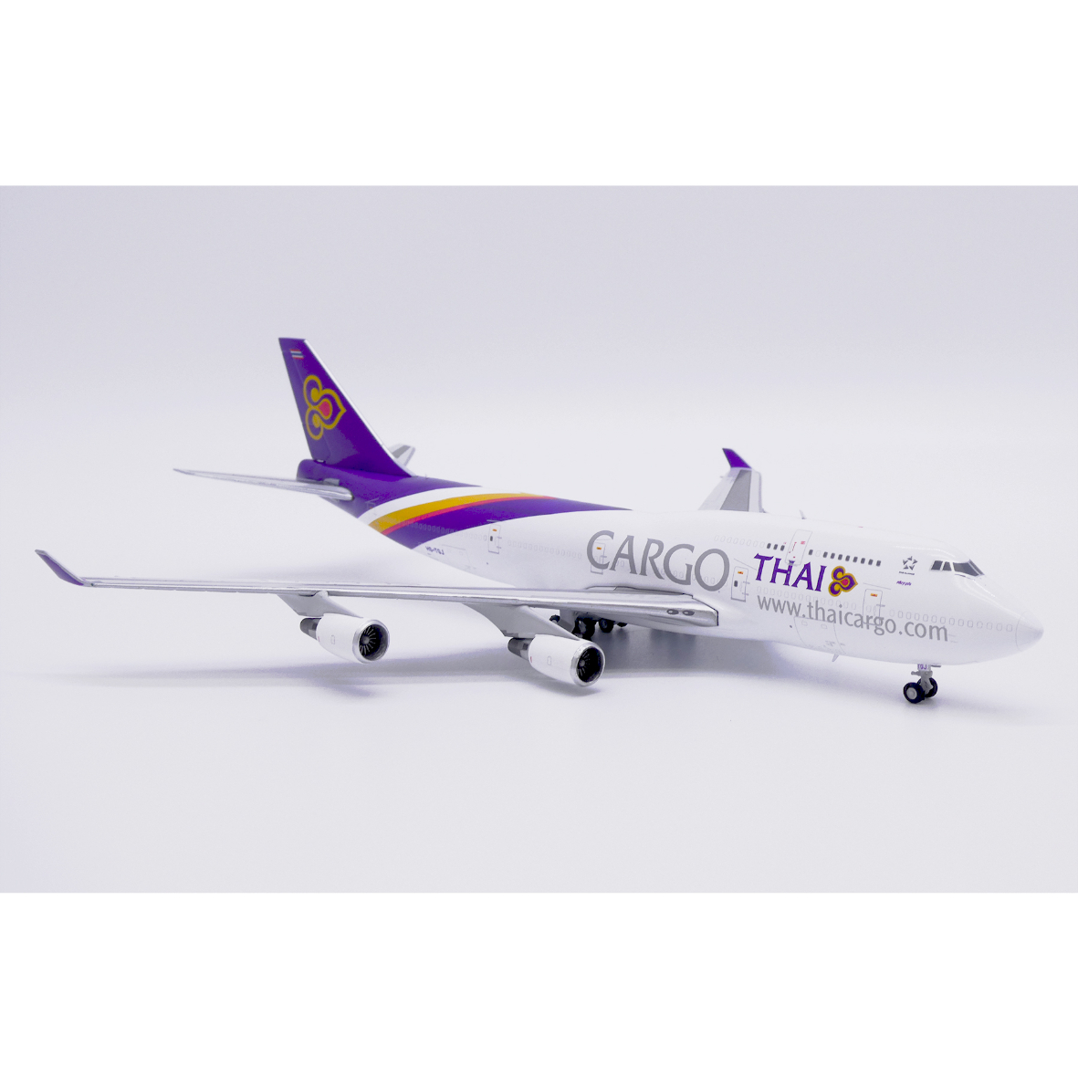タイ国際航空B747-400 旧塗装モデル　長さ12cm 1/400 747-400(BCF) タイ国際航空 HS-TGJ | ひこーきちゃん模型専門店