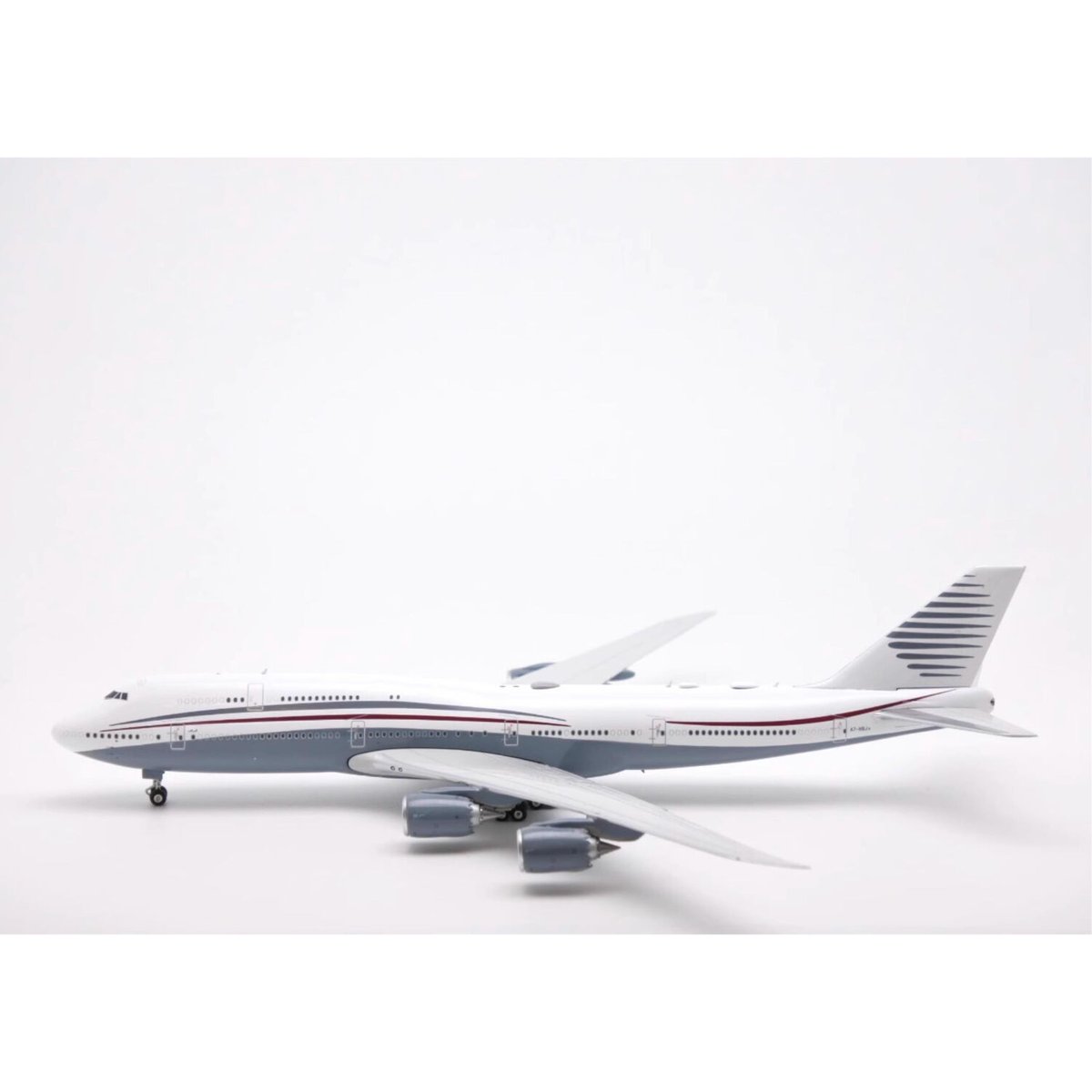 お取り寄せ商品】1/400 747-8BBJ カタールアミリフライト A7-HBJ