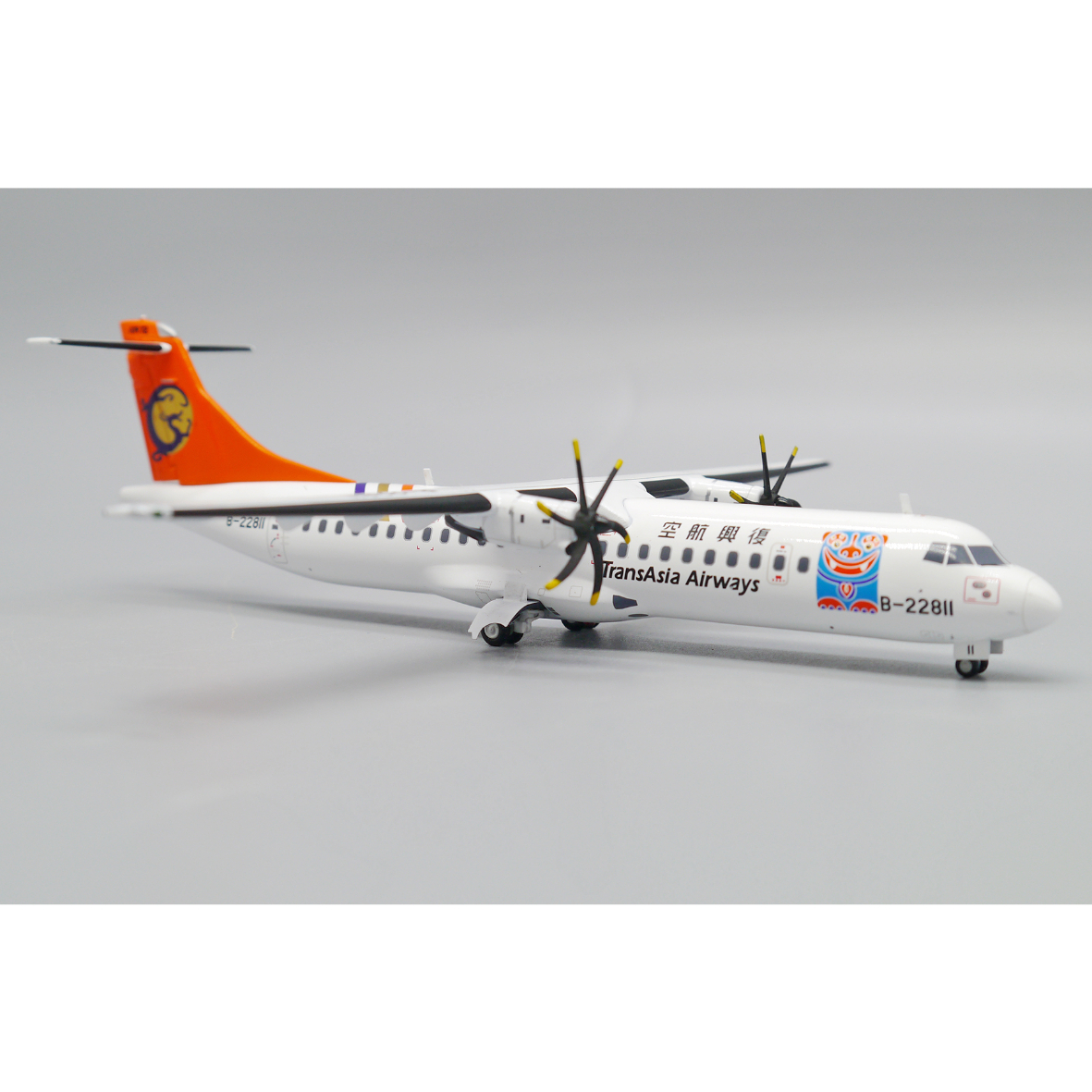 トランスアジア航空 ATR72-500 B-22802 1/200 TransAsia ATR 72-500 B-22802 '60th Anniversary' JCWings