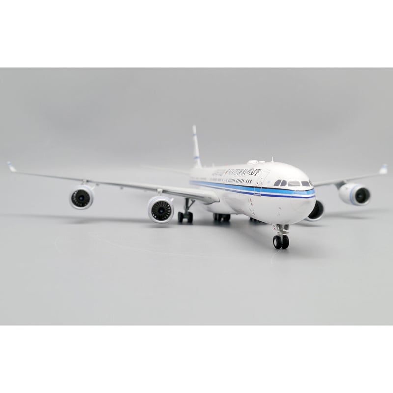 お取り寄せ商品】1/200 A340-500 クウェート政府専用機 9...