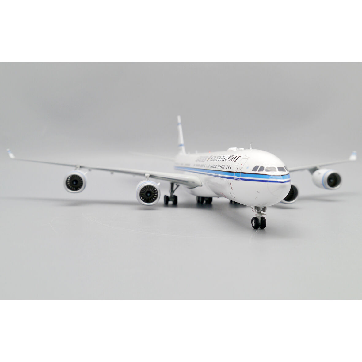 1/200 A340-500 クウェート政府専用機 9K-GBA | ひ