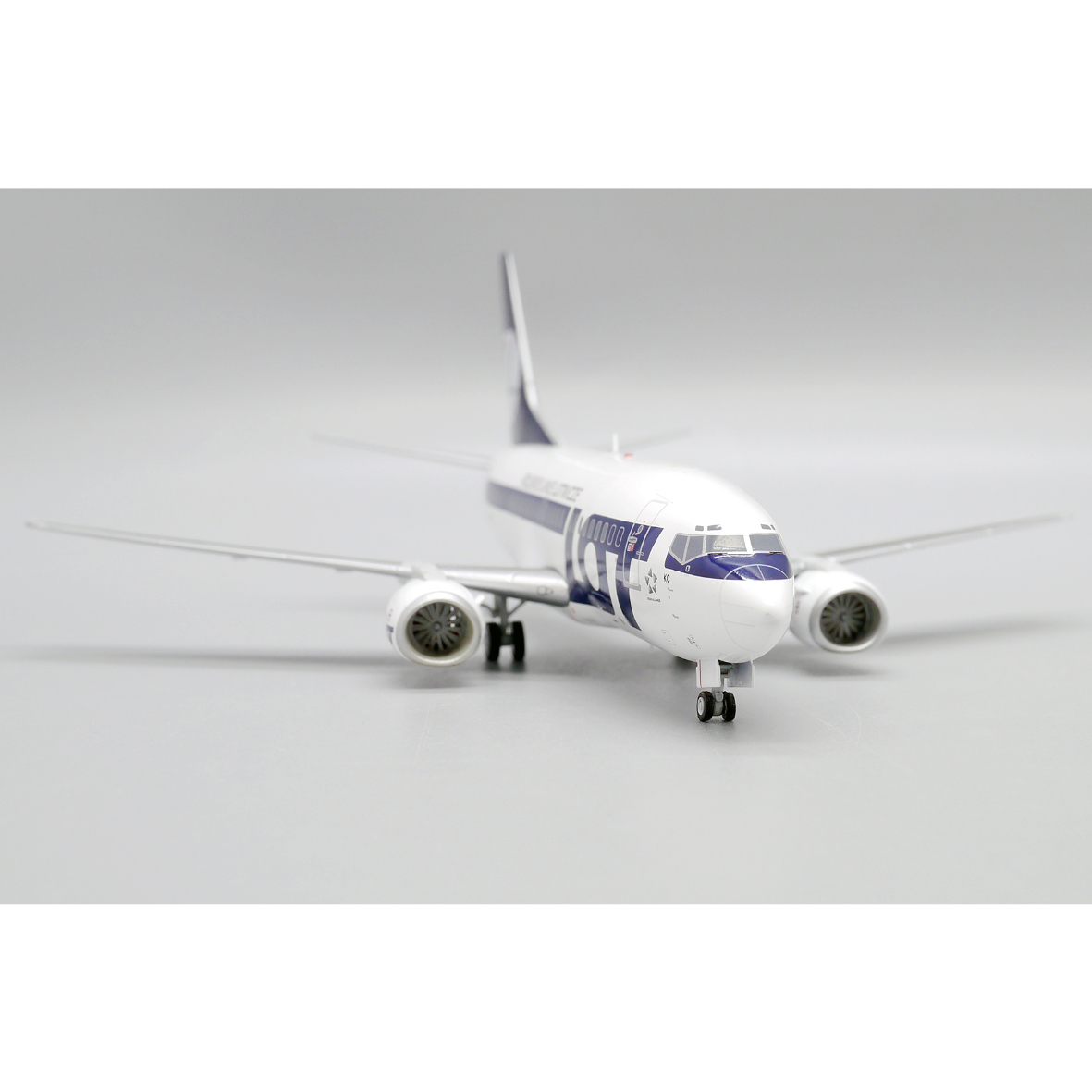 未使用　模型飛行機　ポーランド航空　限定版　ボーイング737-400　1/200 未使用 模型飛行機 ポーランド航空 限定版 ボーイング737-400 1