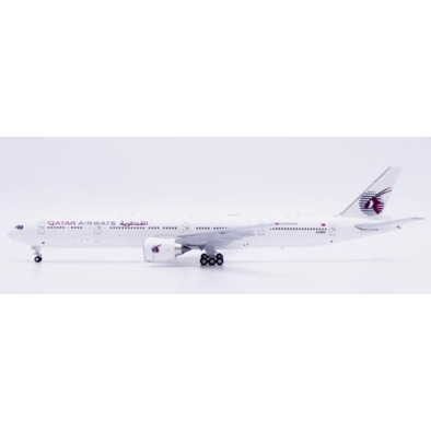 先割予約15％OFF】1/400 777-300ER カタール航空「All White」