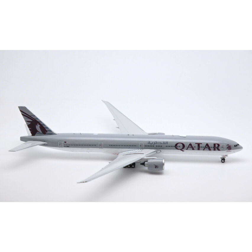 1/400 777-300ER カタール航空「素晴らしき25年塗装」 A7-B