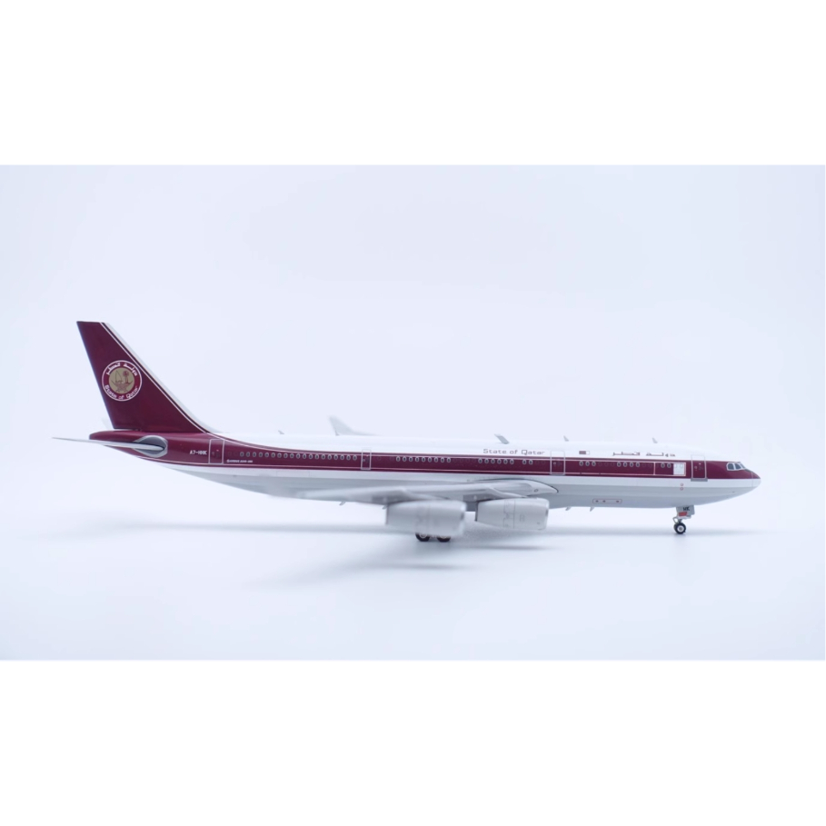 1/400 A340-200 カタールアミリフライト A7-HHK |