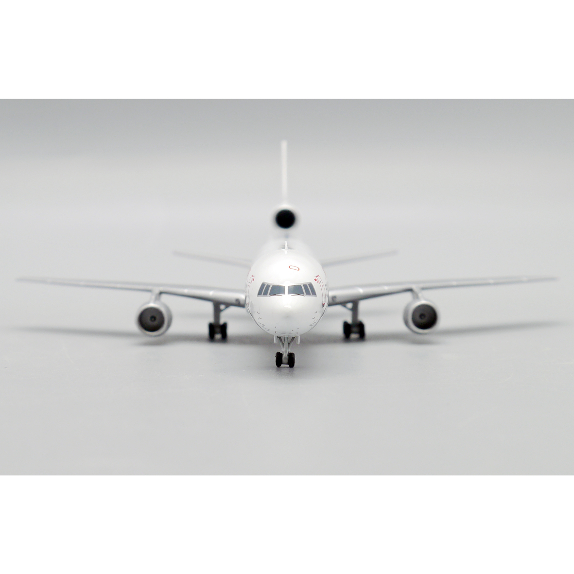 [1/400] 香港ドラゴン航空 L-1011 VR-HMW お取り寄せ商品】1/400 L-1011 香港ドラゴン航空 VR-HM
