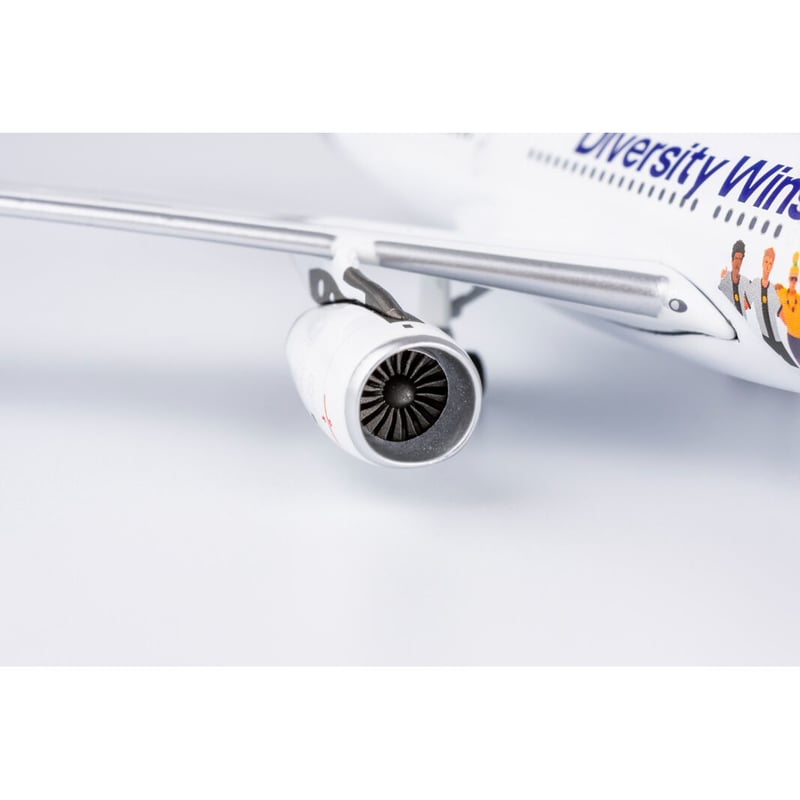 お取り寄せ商品】1/400 A330-300 ルフトハンザ航空 ワールドカッ