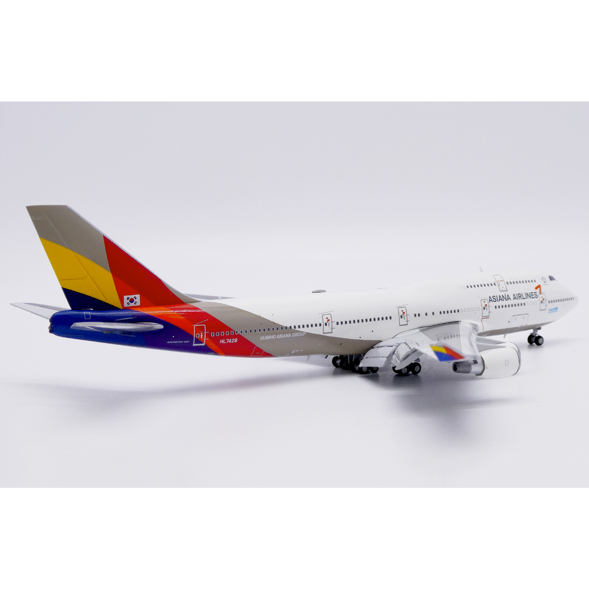お取り寄せ商品】1/400 747-400 アシアナ航空「最後1機