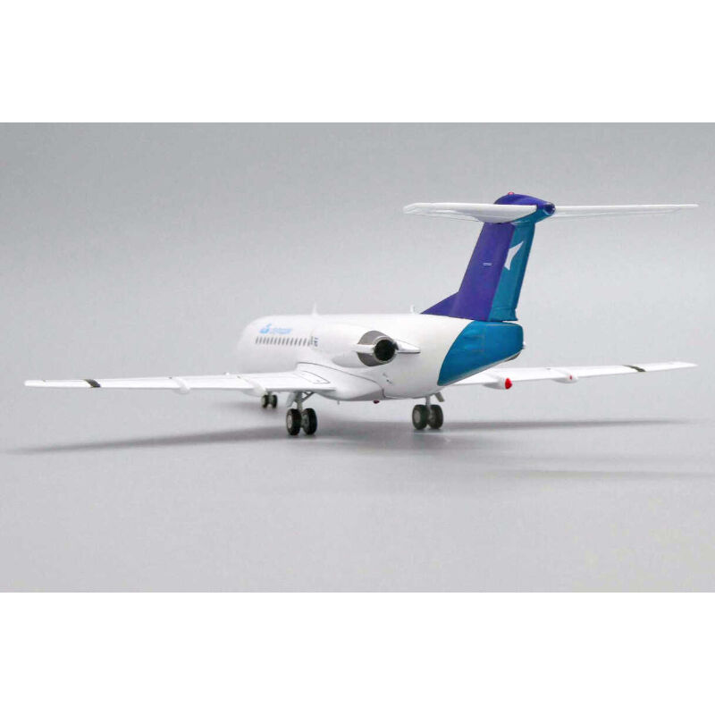 オランダ航空 フォッカー70 KLMシティホッパー、フォッカーへ敬意表す特別塗装機で運航 F70