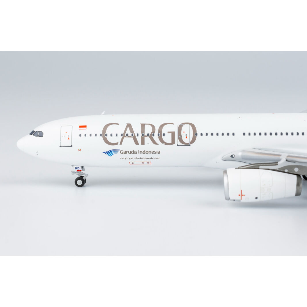 お取り寄せ商品】1/400 A330-300 ガルーダ・インドネシア航空「カー