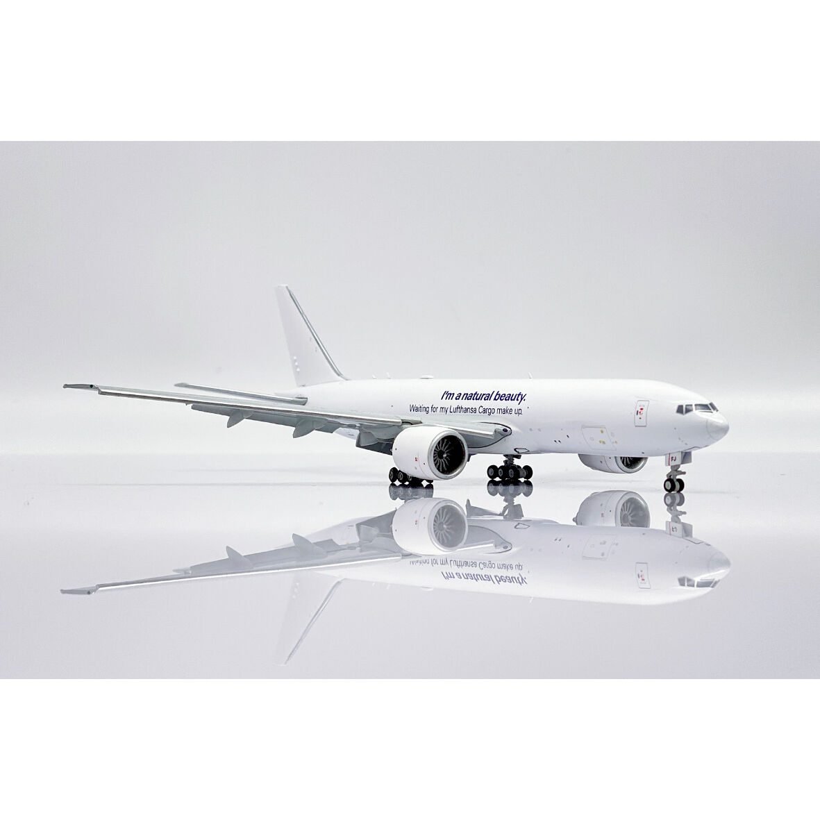 お取り寄せ商品】1/400 777-200LRF ルフトハンザ・カーゴ D