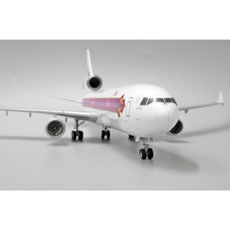 お取り寄せ商品】1/200 MD-11 タイ国際航空 HS-TM お取り寄せ商品】1/200 MD-11 タイ国際航空 HS-TM