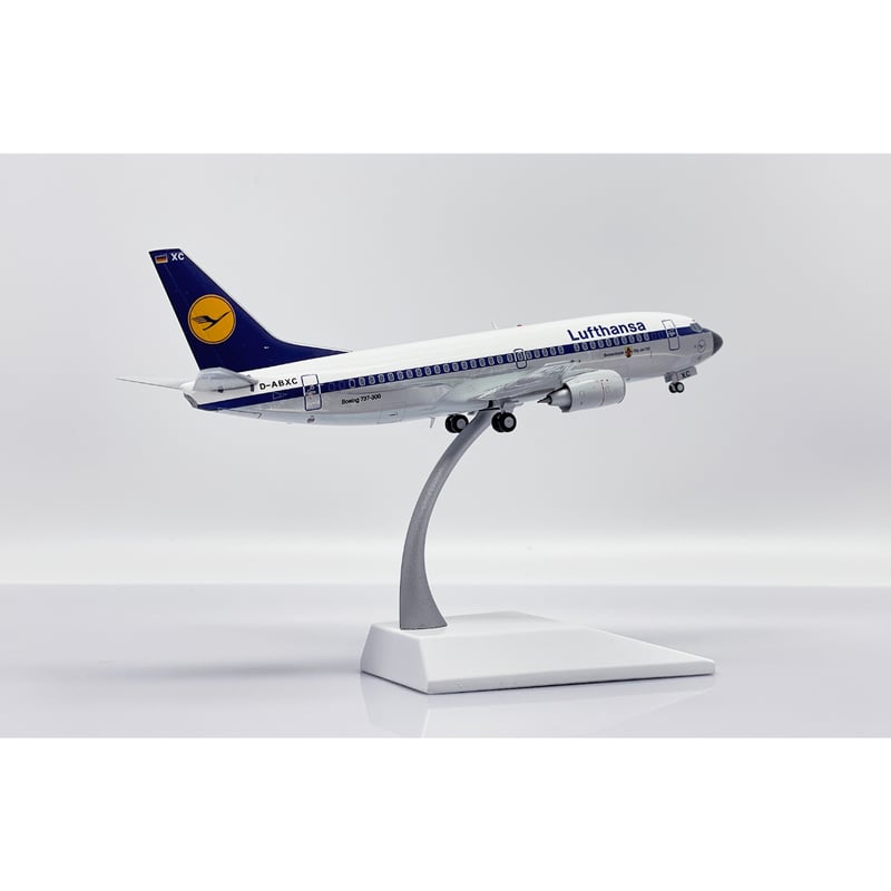ルフトハンザドイツ航空Airbus A330-300 ルフトハンザ、A220-300を40機発注 来夏就航の新会社へ