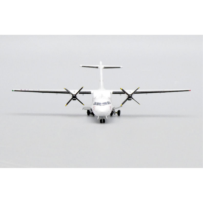 タイ国際航空 ATR72-200 HS-TRB 1/400 Amazon.co.jp: 1:400 スケール タイ国際航空 ATR 72-200 HS-TRB