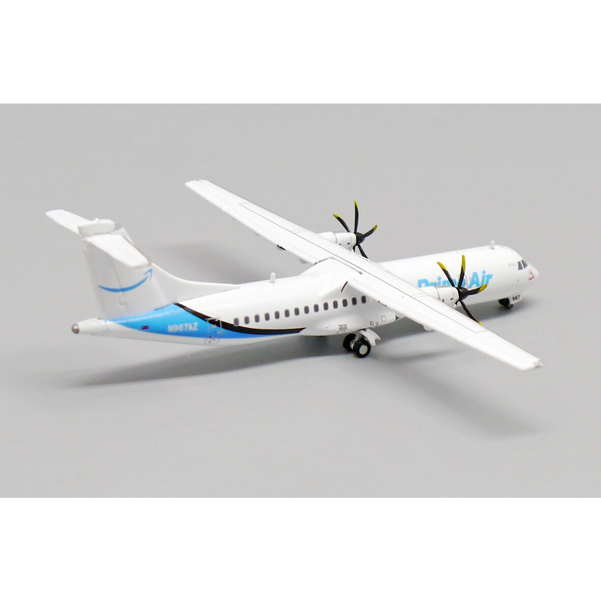 お取り寄せ商品】1/400 ATR72-500F アマゾン・エア N967AZ