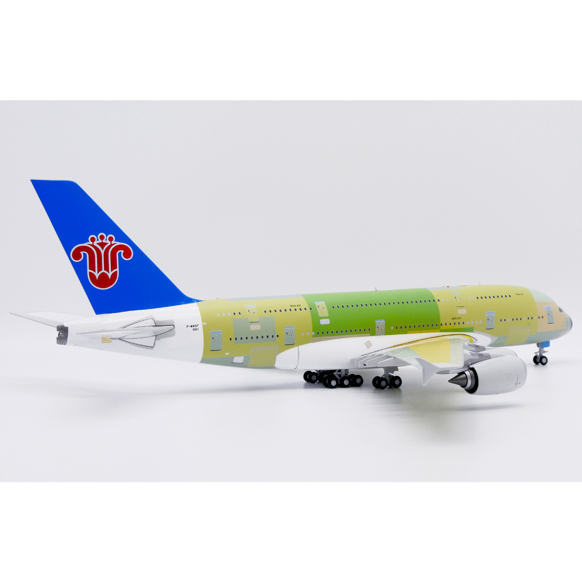 お取り寄せ商品】1/200 A380 中国南方航空（エアバス社下地塗装）