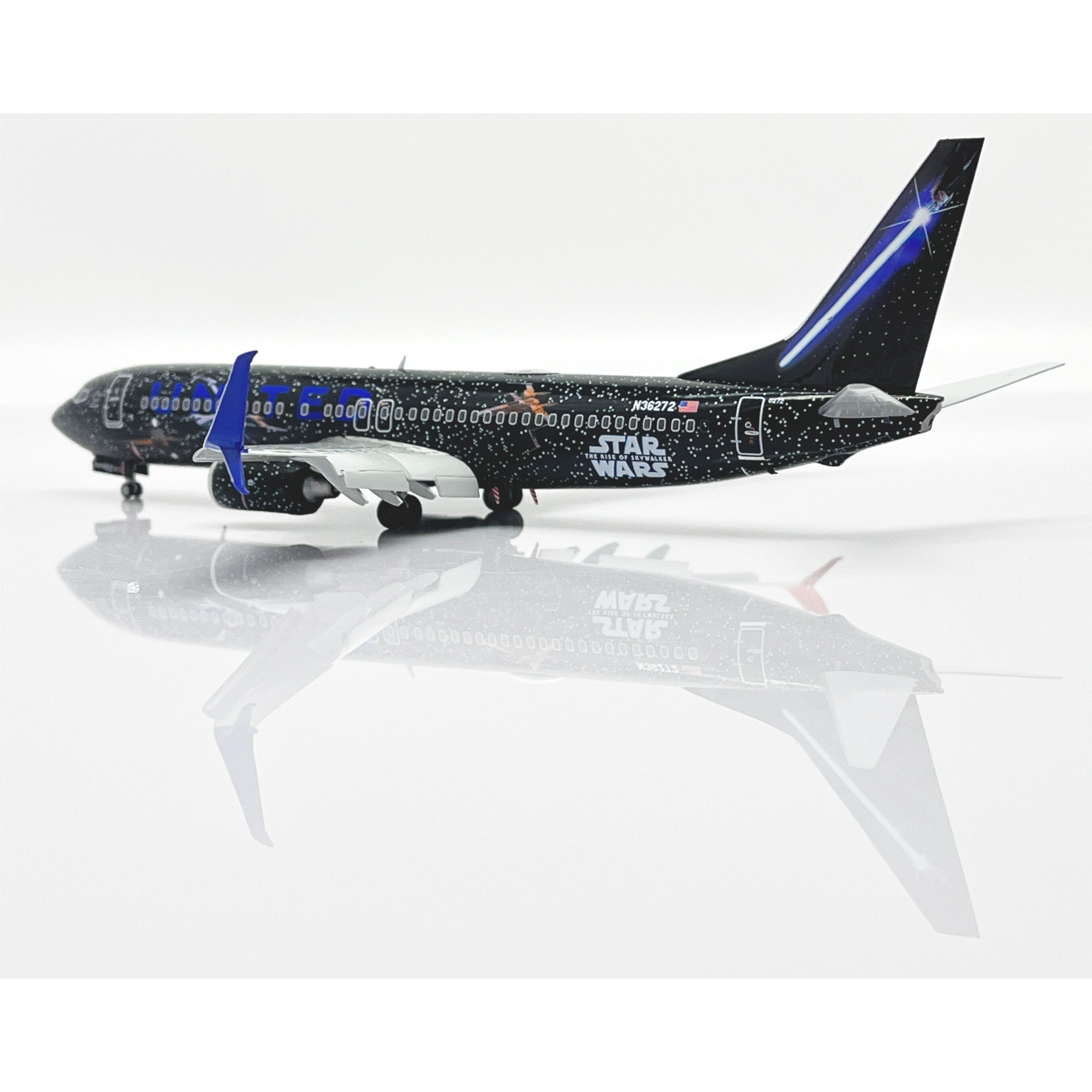 ユナイテッド航空 スター・ウォーズ　 B737-800 1/200 original