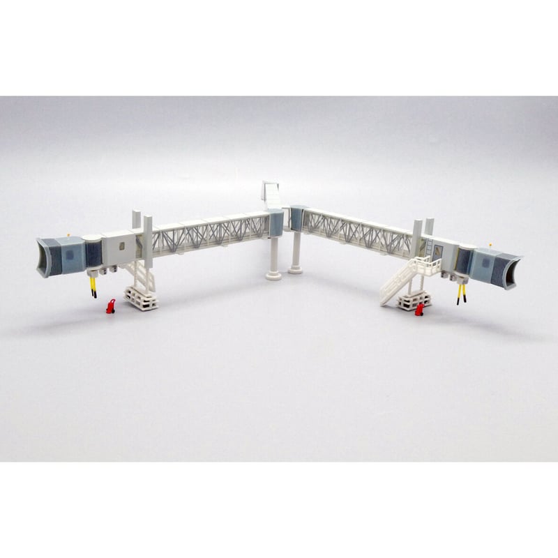 1/200 空港ジオラマ ボーディング ブリッジ B747 (透明) | ひこーきちゃん