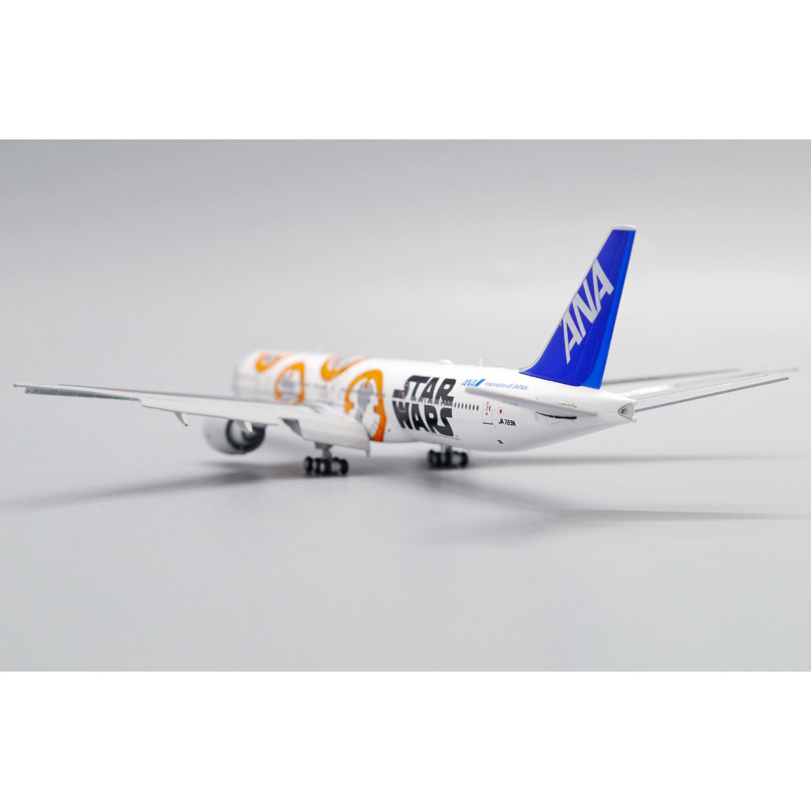 非売品・新商品情報】1/400 777-300ER ANA JA789A BB-8 非売品・新商品情報】1/400 777-300ER ANA JA789A BB-8