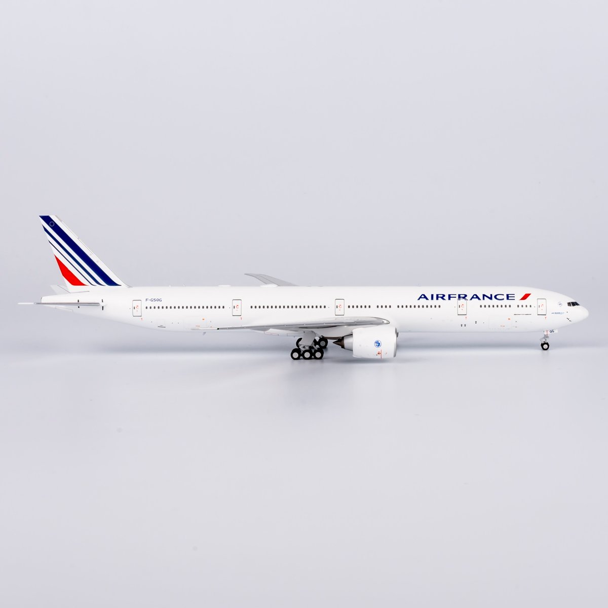 お取り寄せ商品】1/400 777-300ER エールフランス航空 F-