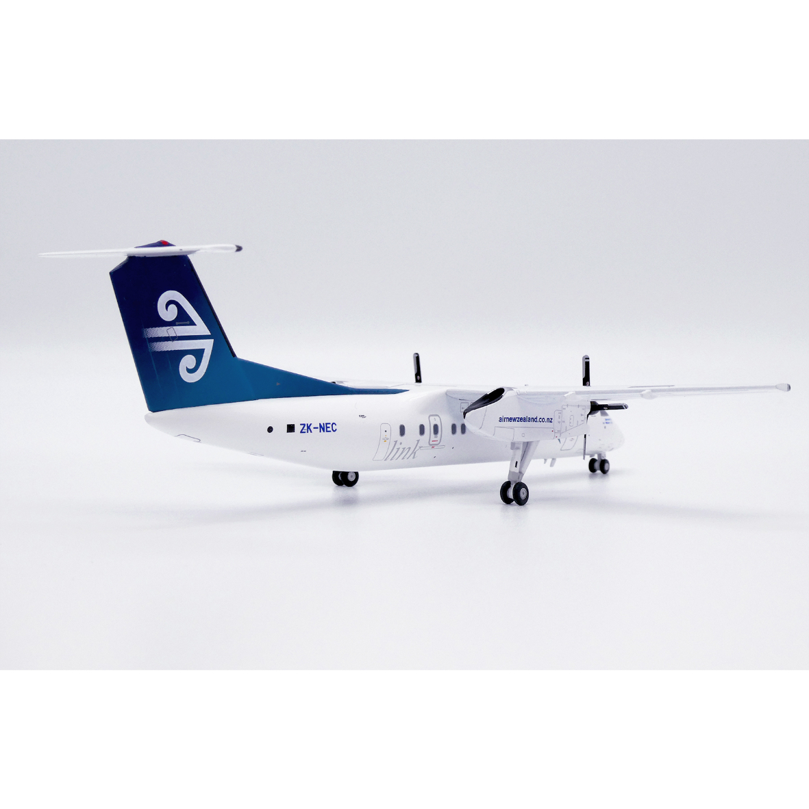 お取り寄せ商品】1/200 DHC-8-300 ニュージーランド航空 ZK-NEC |