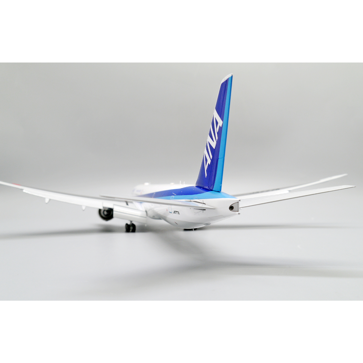 非売品・新商品情報】1/200 777-300ER ANA「Tomoda
