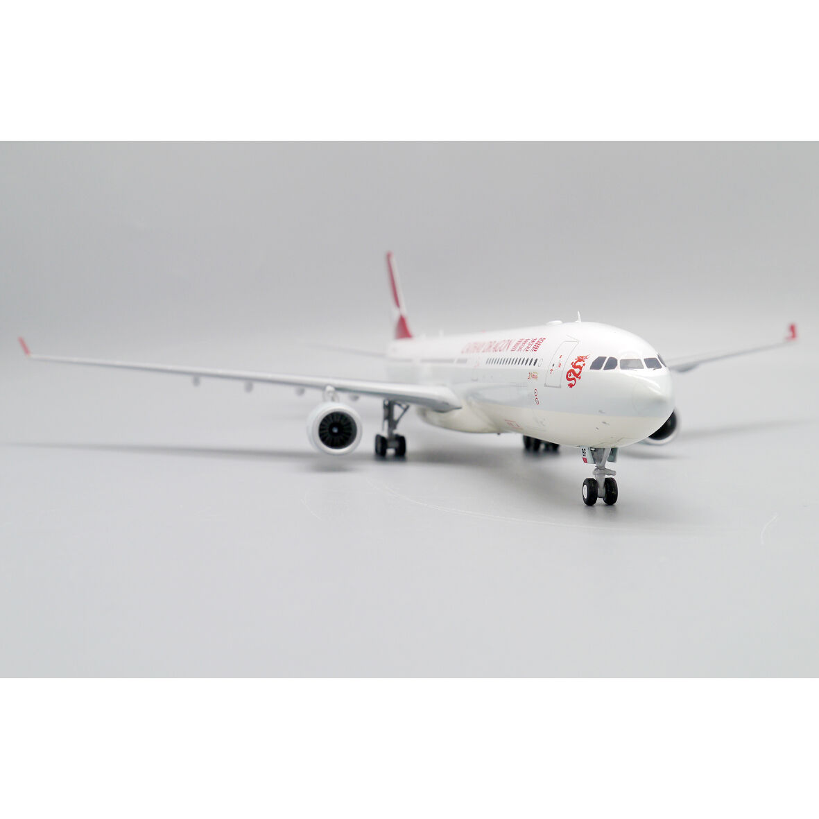 お取り寄せ商品】1/200 A330-300 キャセイドラゴン