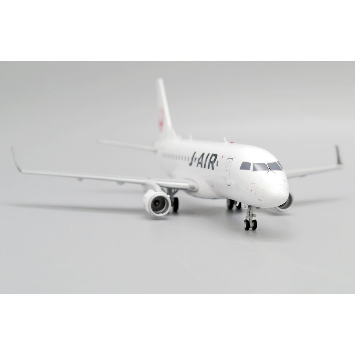 非売品・新商品情報】1/200 E170-100STD J-Air JA220J 非売品・新商品情報】1/200 E170-100STD J-Air JA220J