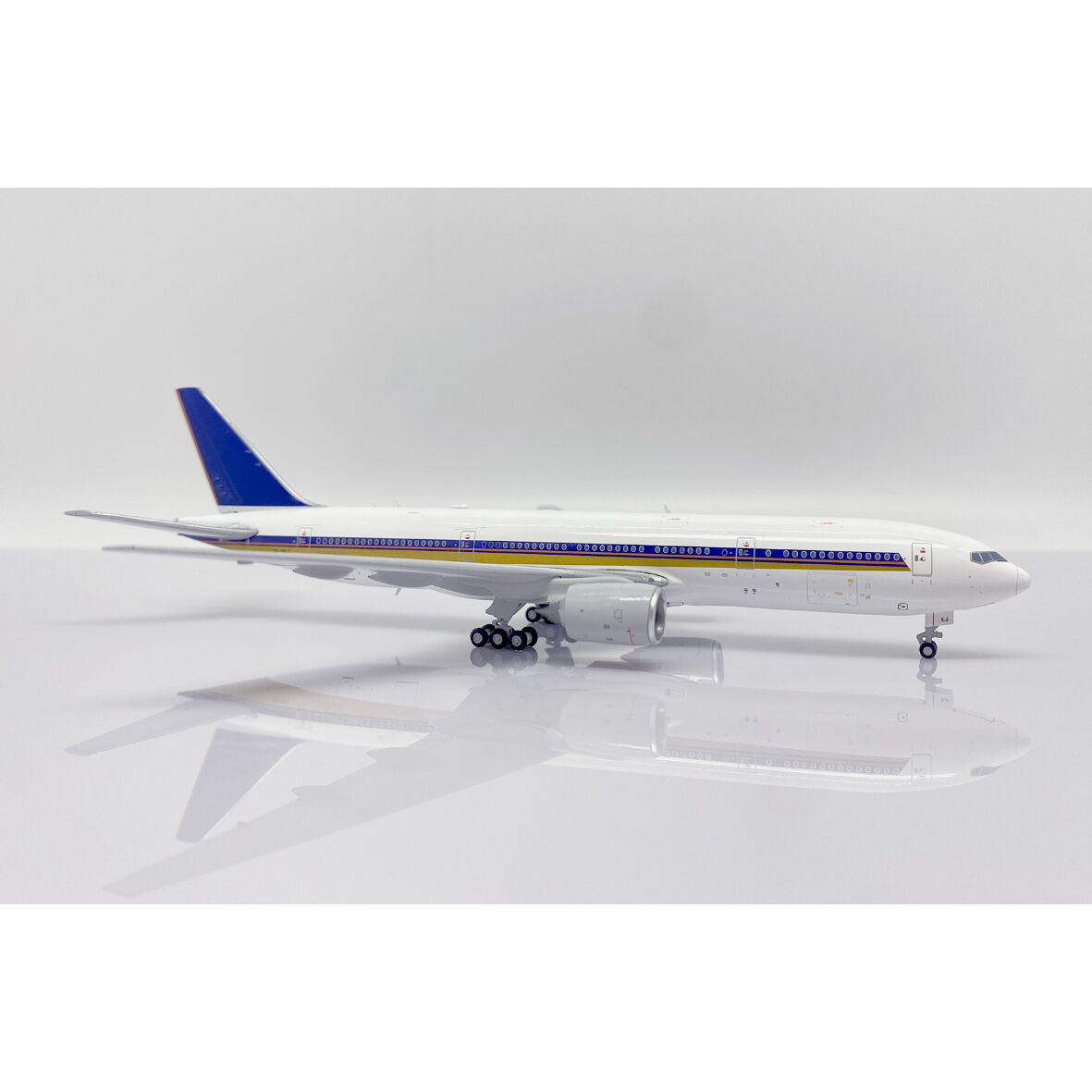 ニュージーランド航空 B77W 1/400 お取り寄せ商品】1/400 777-200ER ニュージーランド航空 ZK