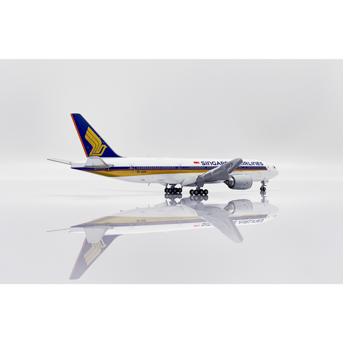 1/400 777-200 シンガポール航空 9V-SVN F