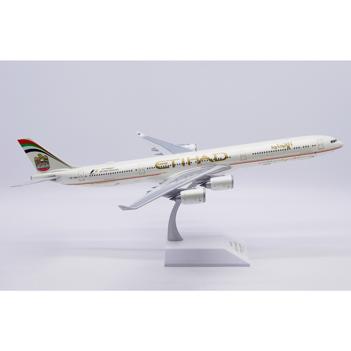 エティハド航空 A340-600 1/400 予約商品】1/200 A340-600 エティハド航空 A6-EHK スタンド付き