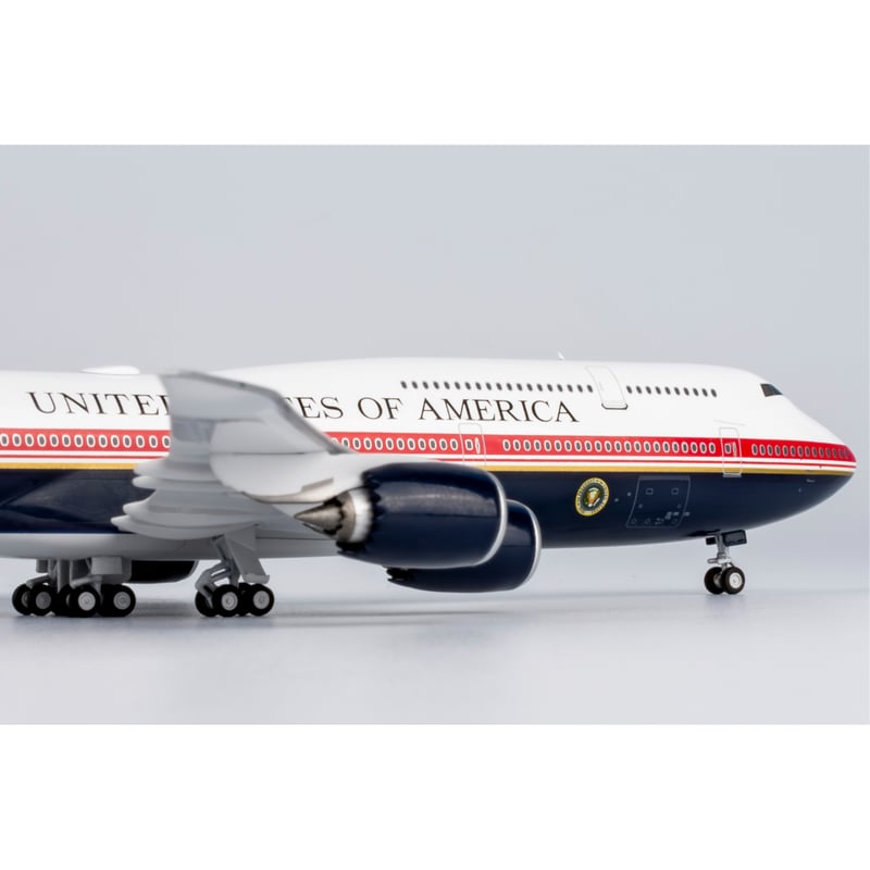 1/400 VC-25B (747-8) アメリカ空軍「新エアフォース・ワン」 30000 |
