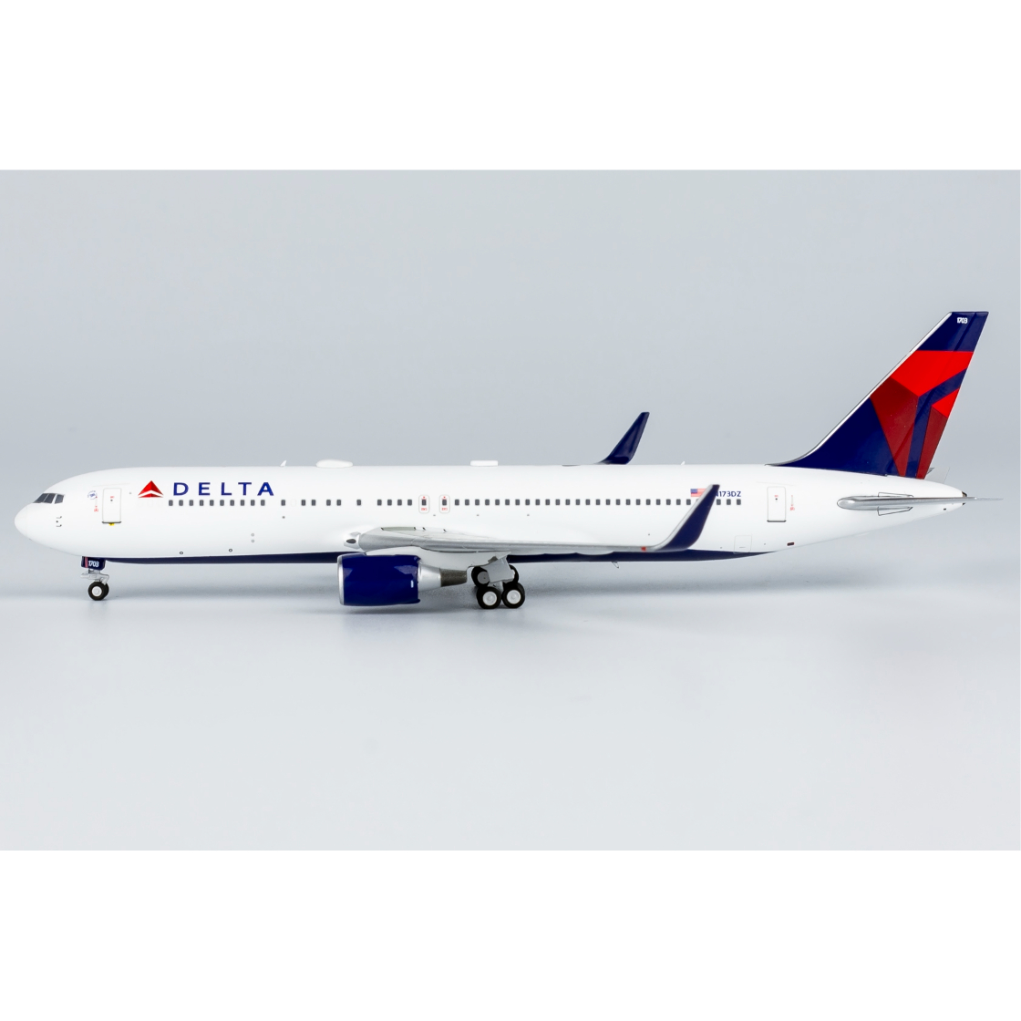 デルタ航空　B767-300 1/150 模型 お取り寄せ商品】1/400 767-300ER/w デルタ航空 N173DZ