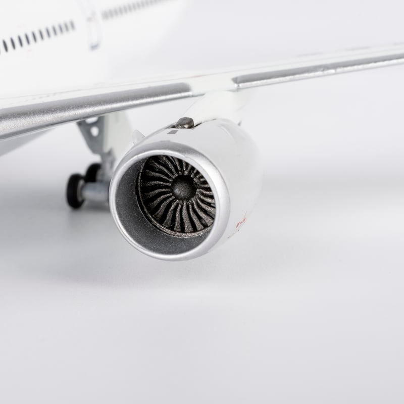 お取り寄せ商品】1/400 A350-900 中国東方航空「1st A350 deliv