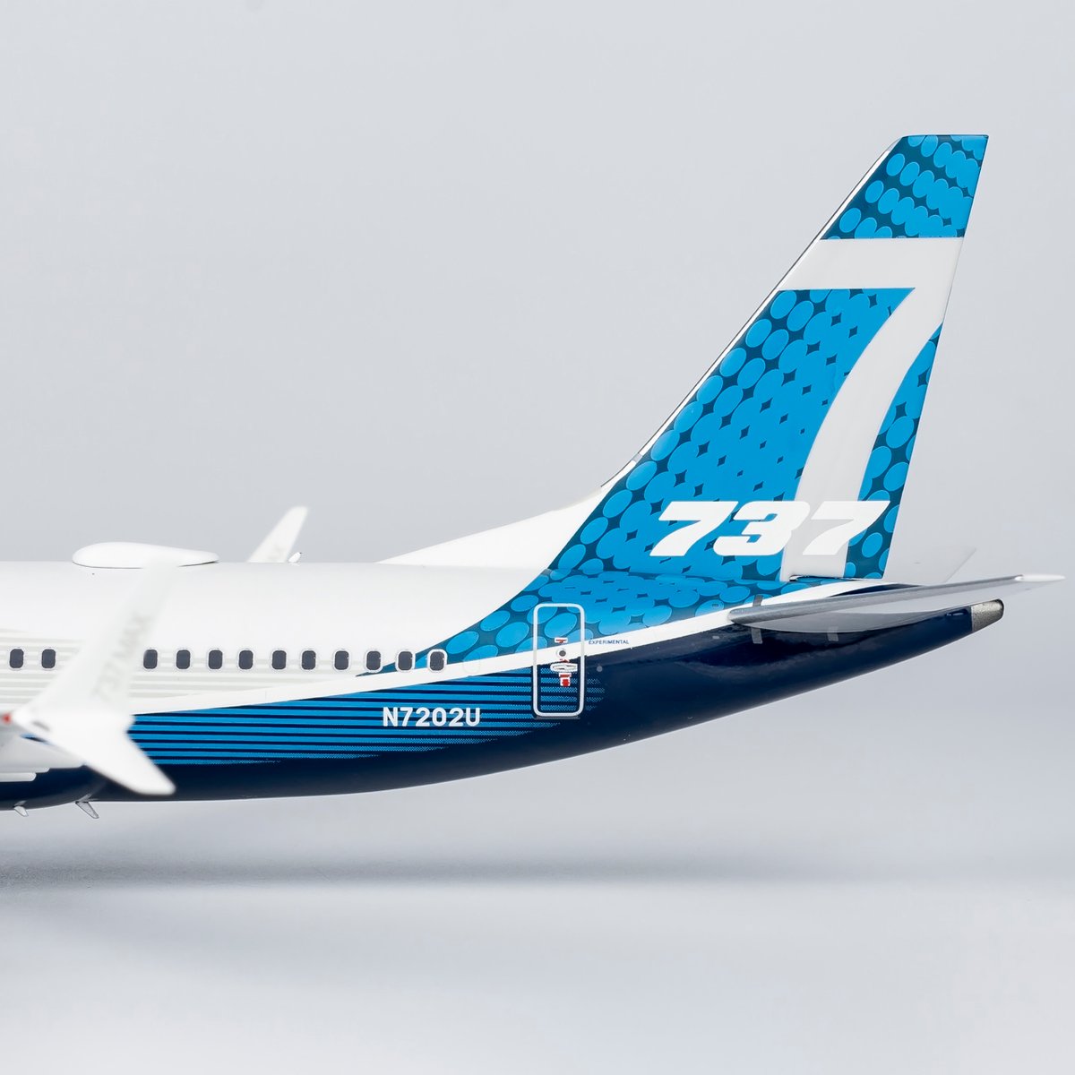 お取り寄せ商品】1/200 737 MAX 7 ボーイング社ハウスカラー N72 お取り寄せ商品】1/200 737 MAX 7 ボーイング社ハウスカラー N72