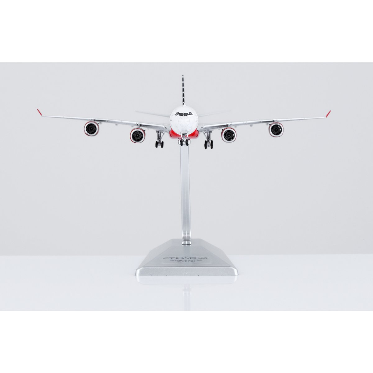 お取り寄せ商品】1/400 A340-642 エティハド航空「Formula 1 アブダ