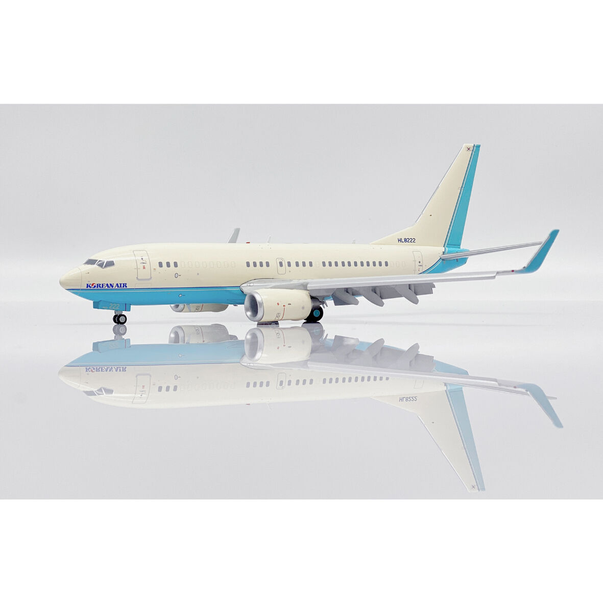 お取り寄せ商品】1/200 737-700(BBJ) 大韓航空 HL8222 Fla