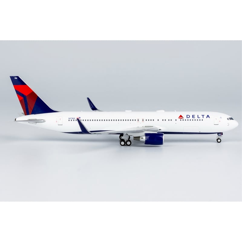 お取り寄せ商品】1/400 767-300ER/w デルタ航空 N173DZ お取り寄せ商品】1/400 767-300ER/w デルタ航空 N173DZ