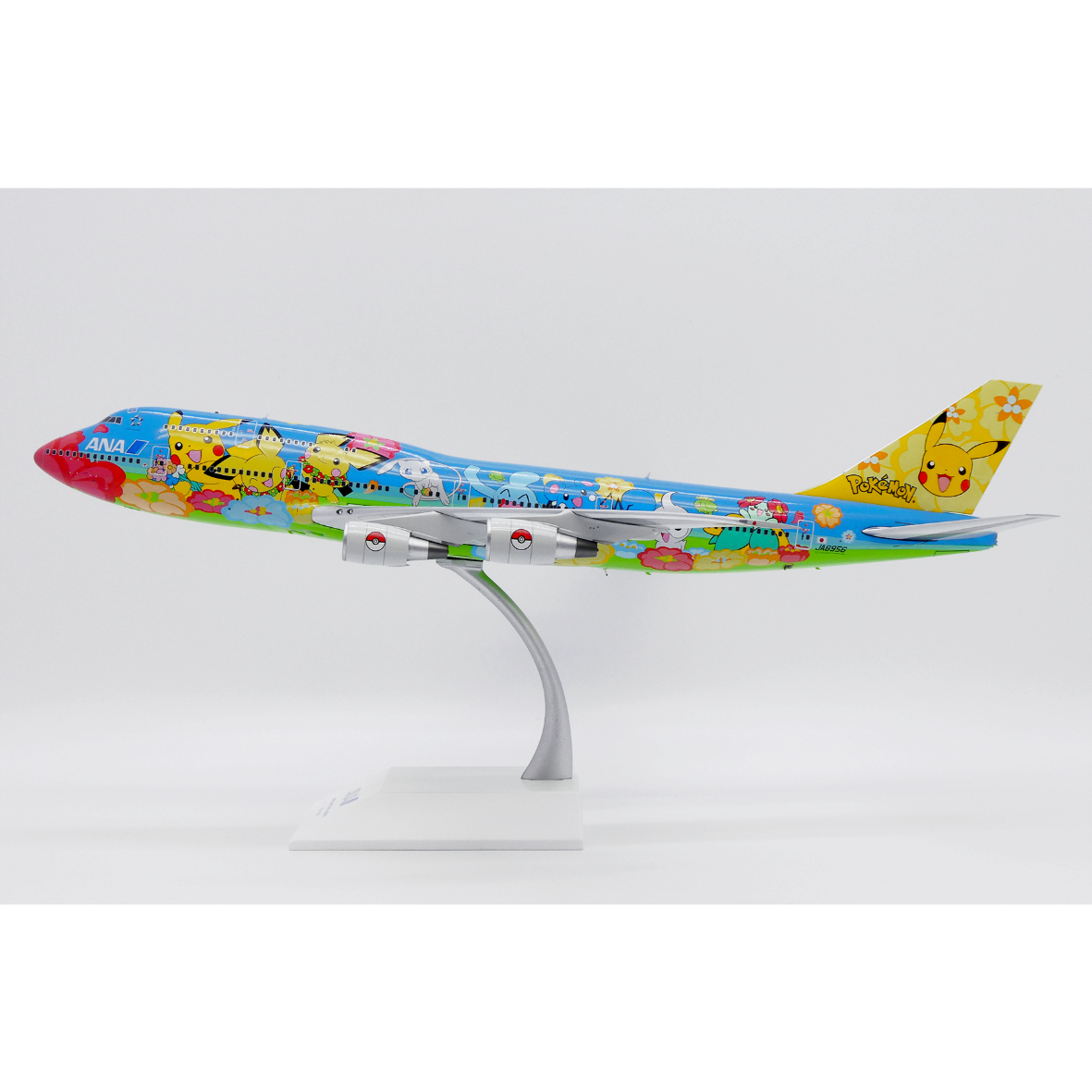 世界200機限定 ANA 747-400D お花ジャンボJA8956 1/400 original