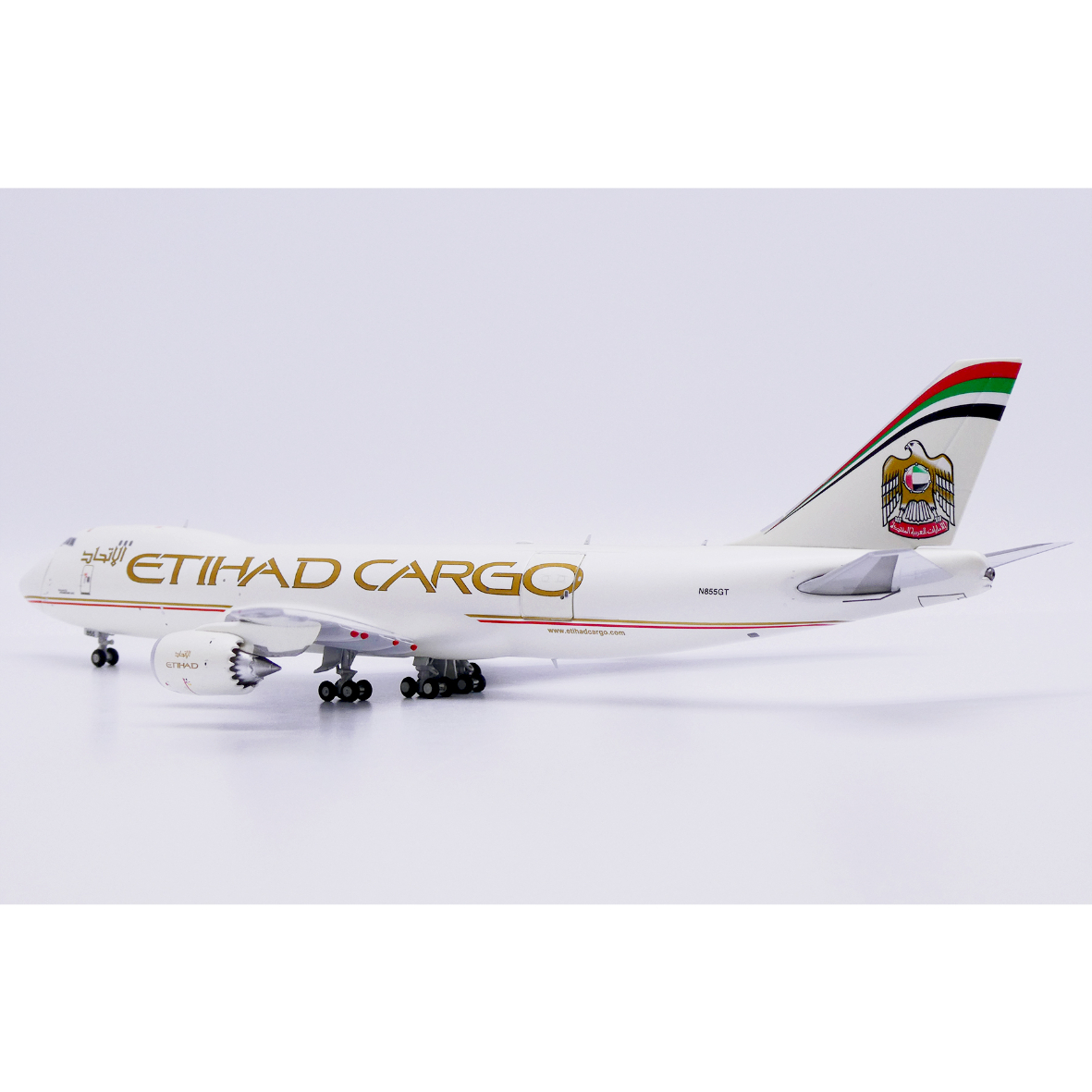 限時セール】【お取り寄せ商品】1/400 747-8F エティハド・カーゴ N8