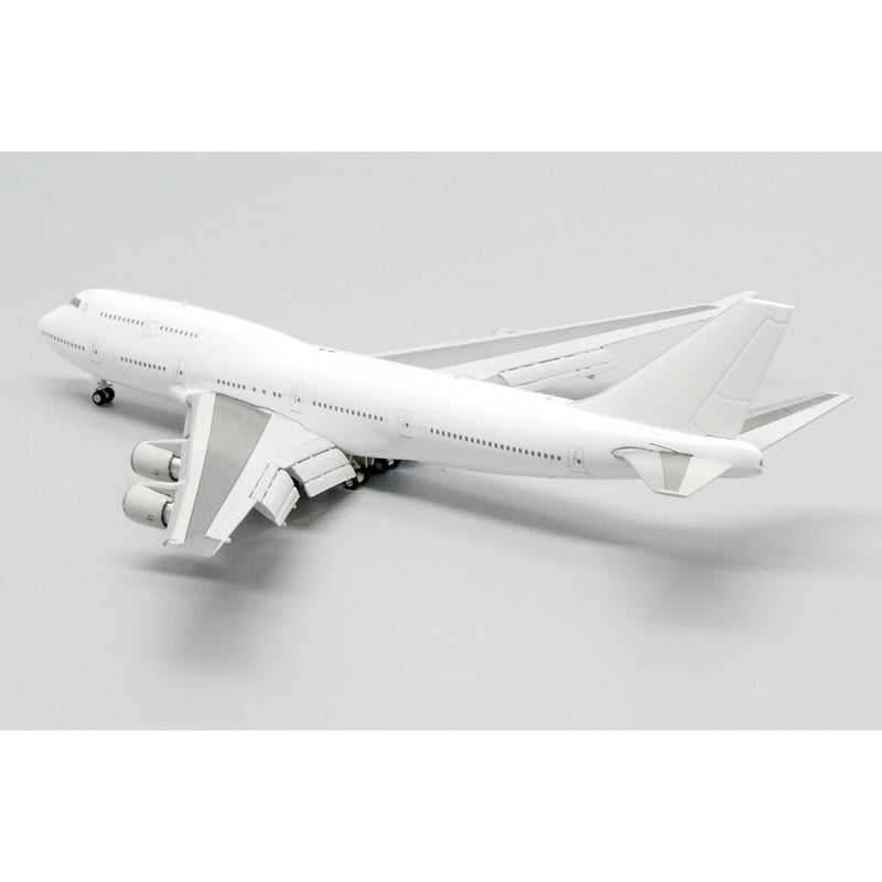 塗装DIY 1/400 Blank B747-400 Flap Down PW Engine