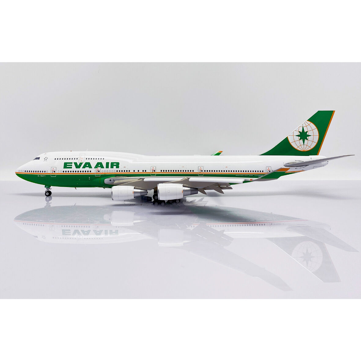 お取り寄せ商品】 1/200 747-400 エバー航空 B-16411 （機体