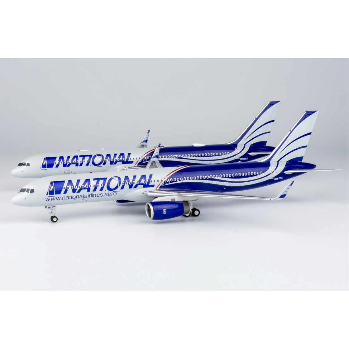 お取り寄せ商品】1/200 757-200 ナショナル・エアラインズ お取り寄せ商品】1/200 757-200 ナショナル・エアラインズ