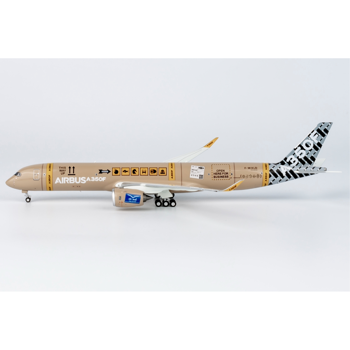 予約商品】1/400 A350F エアバス社 F-WXLD | ひこーきちゃん