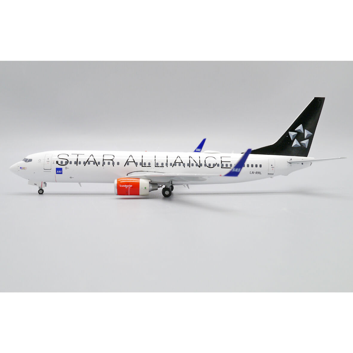 スカンジナビア航空 737-800 LN-RRE 1/400 fit=scale-down,w=1200