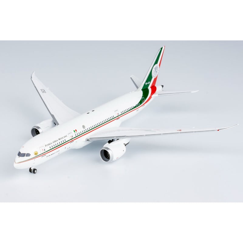 1/400　B757-2F8M　ロイヤル・ネパール航空　ガンダキ　貨客混載機 Amazon | TANG DYNASTY 1/400 標準バージョン KLMオランダ航空